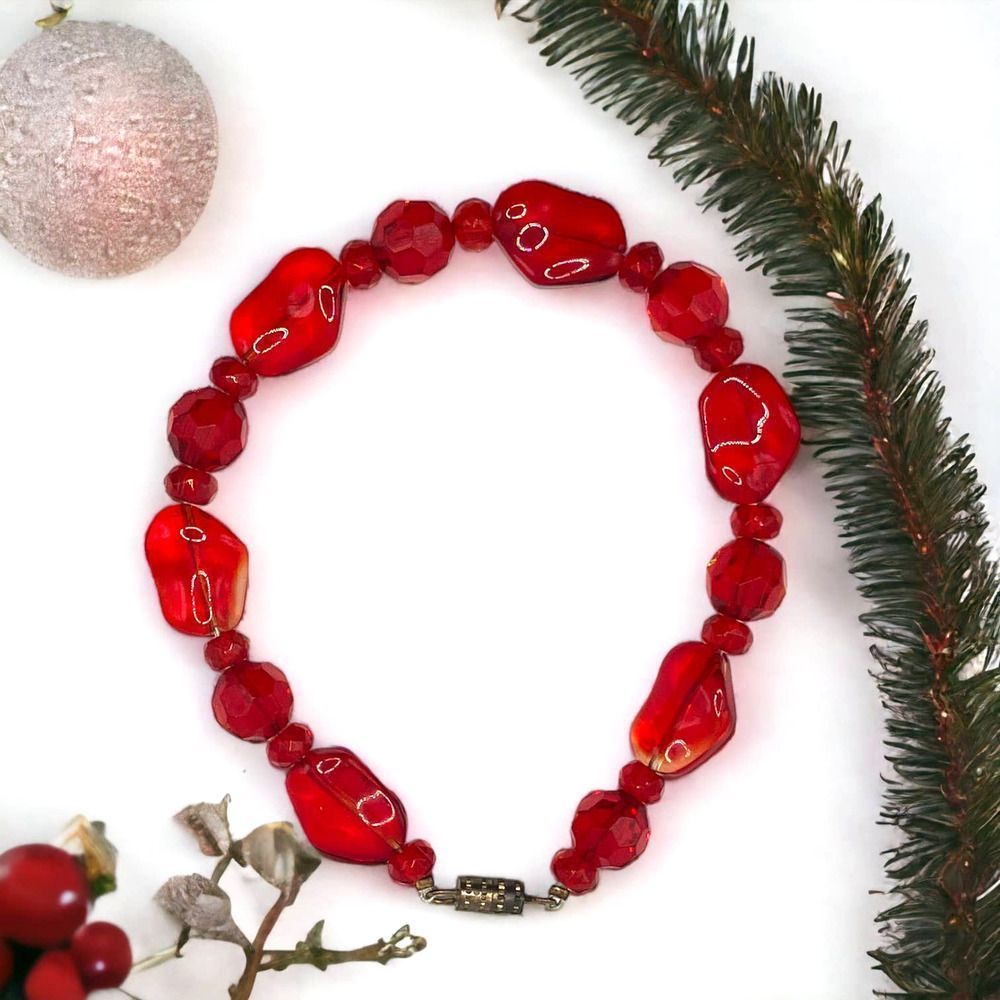 Vintage Red Crystals Stretchy Bracelet!